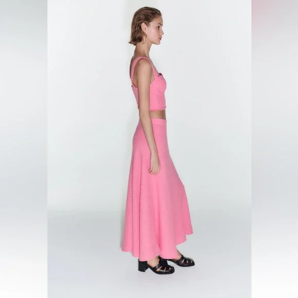 Long Textured Skirt - Picture 4 of 9